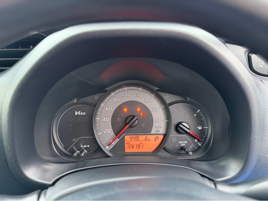 2019 Toyota Vitz - image 15