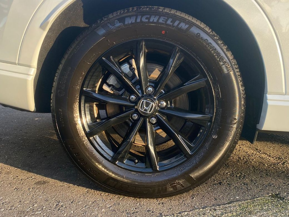 2025 Honda CR-V - image 12