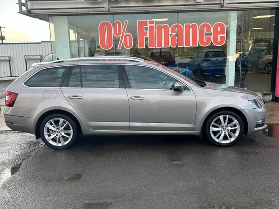2018 Skoda Octavia COM Style 1.6tdi 115HP DSG 4DR €18,500