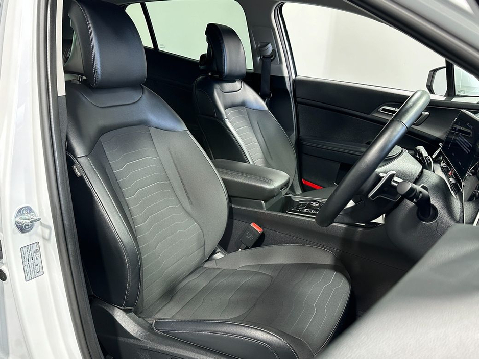 2023 Kia Sportage - image 10