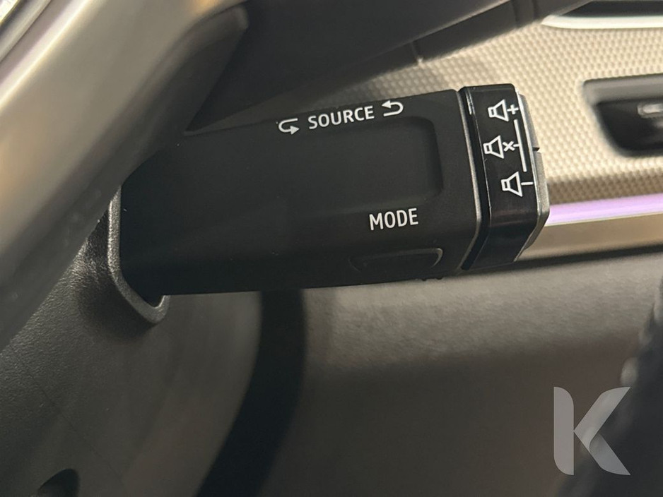 2024 Renault Arkana HYBRID 1.6L AUTOMATIC - REVERSE CAMERA/PARKING SENSORS - CRUISE CONTROL - A/C HEATING CONTROLS - DIAMOND CUT ALLOY WHEELS €26,950