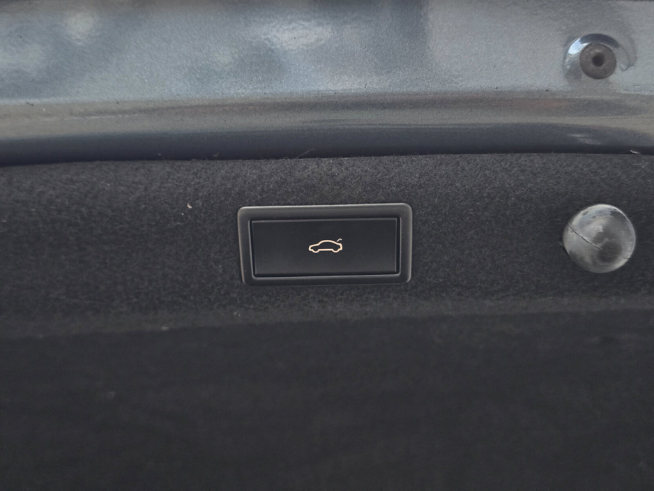 2018 Skoda Superb - image 29