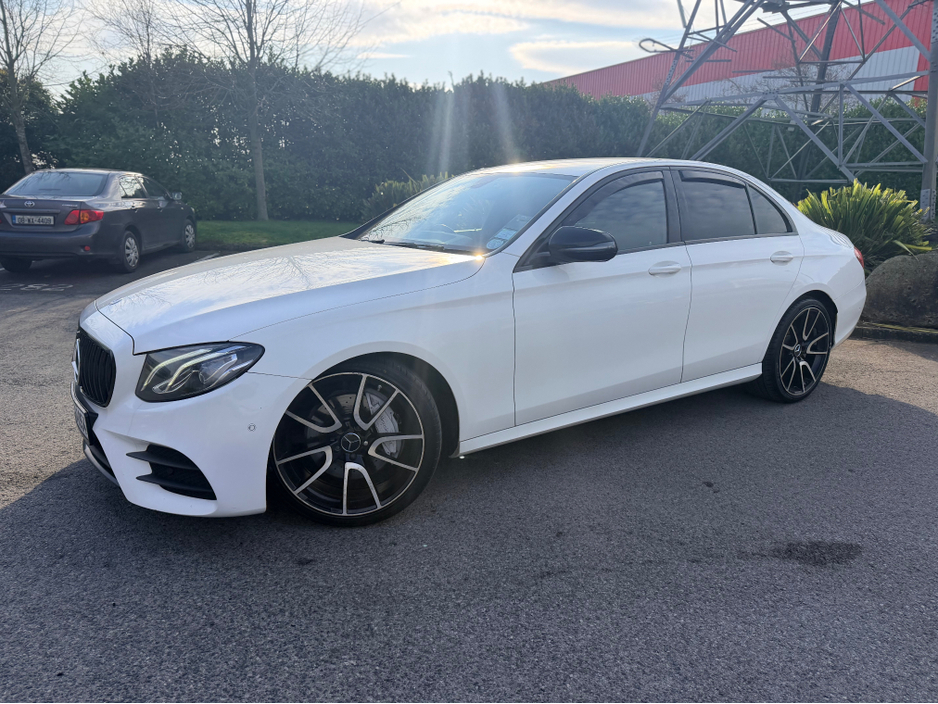 2016 Mercedes-Benz E Class - image 9