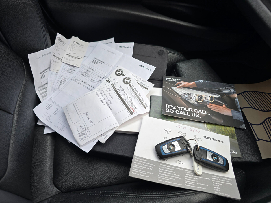 2017 BMW 3 Series - image 29