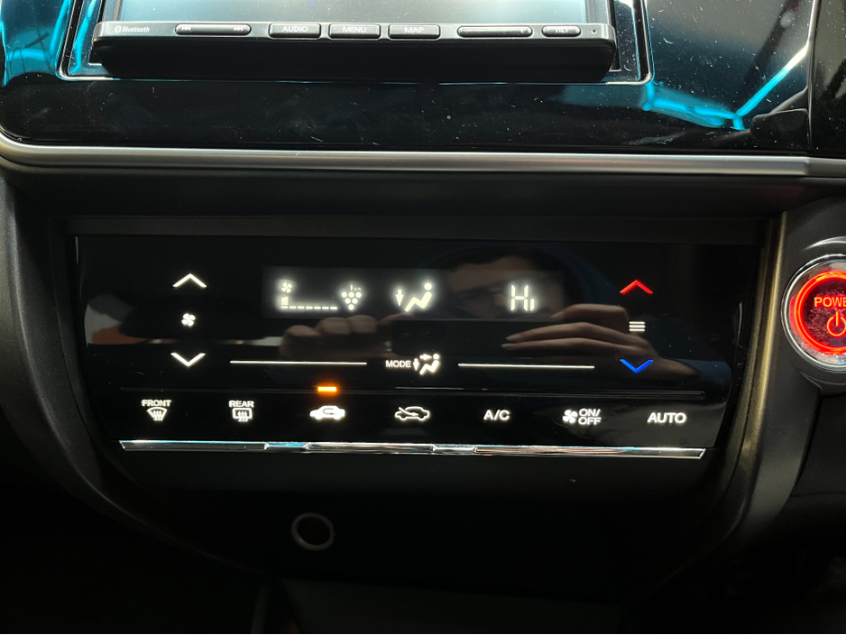 2019 Honda Grace €15950 2019 HONDA GRACE 1.5 AUTOMATIC / CRUISE CONTROL / REVERSE CAMERA AND MORE €15,950