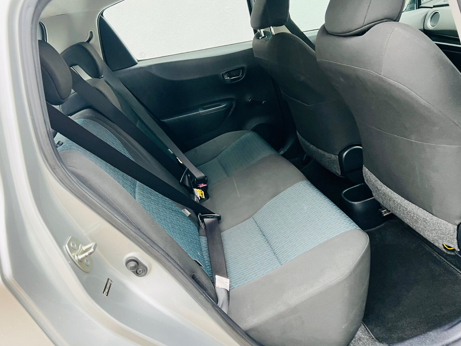 2012 Toyota Yaris 1.0 VVT-i 3Dr Luna €5,950