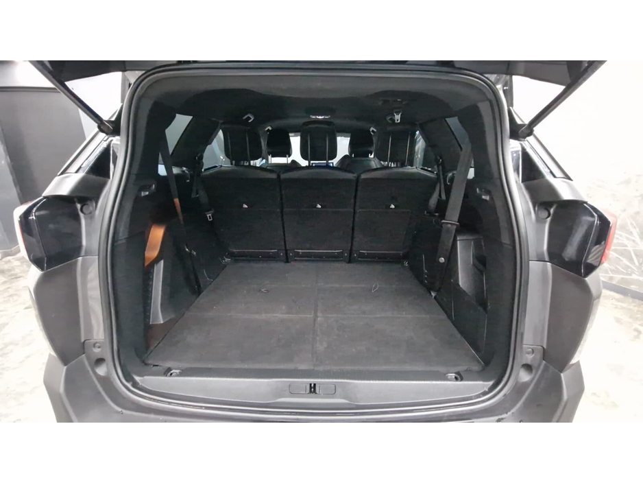 2023 Peugeot 5008 1.5 BlueHDi 130bhp Allure Auto €33,950