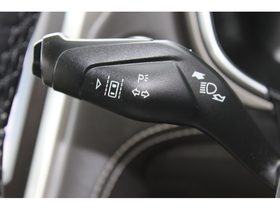 2019 Ford Mondeo - image 25