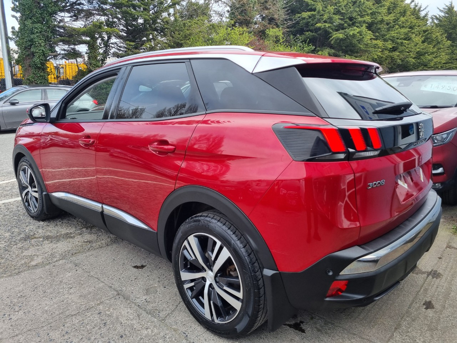 2019 Peugeot 3008 - image 4
