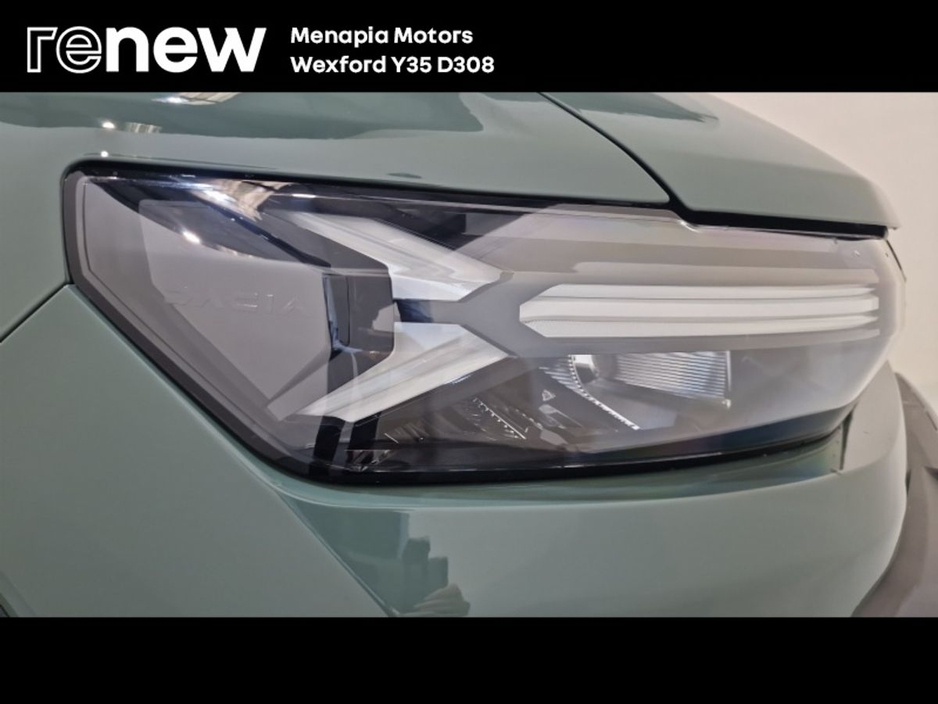 2026 Dacia Duster - image 14