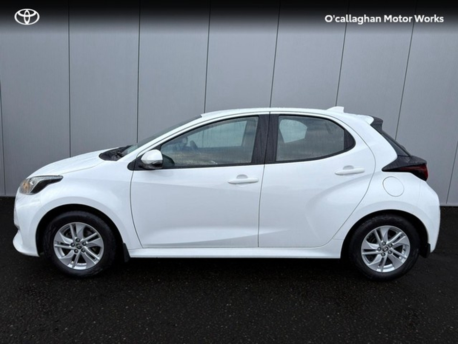2024 Toyota Yaris 1.5 LUNA 4DR €26,950