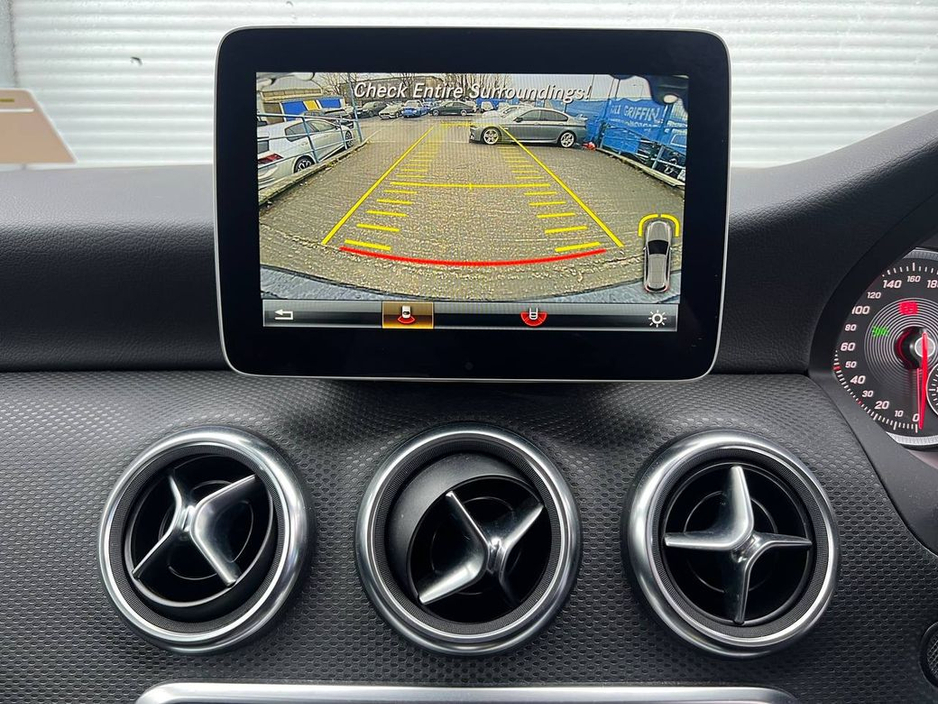 2018 Mercedes-Benz A Class - image 7