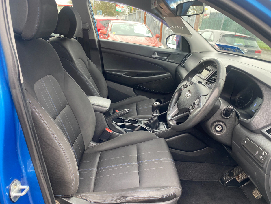 2016 Hyundai Tucson - image 10