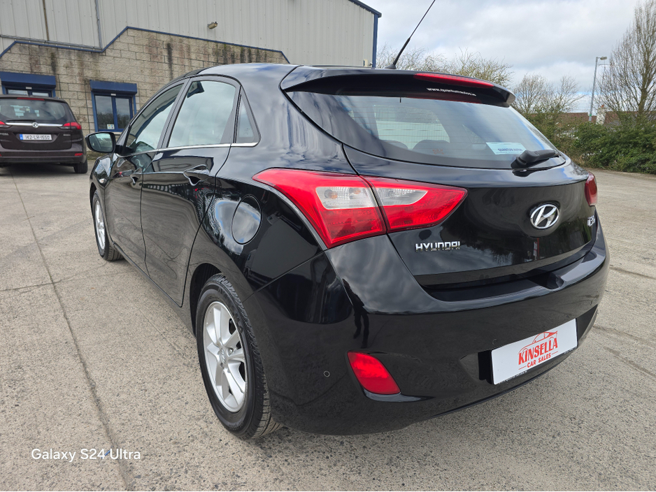 2016 Hyundai i30 - image 6