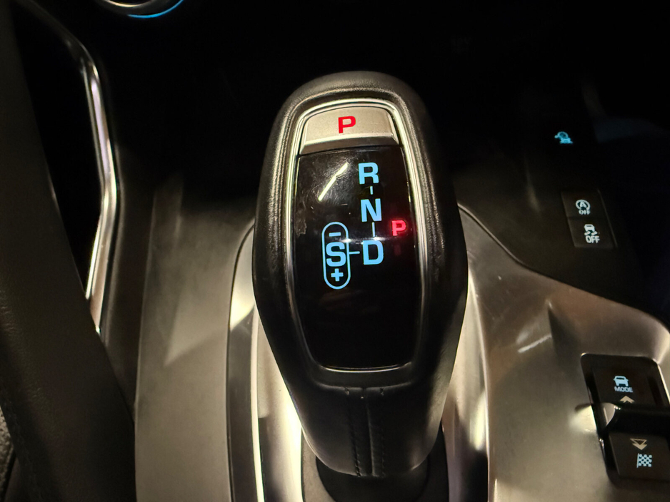 2020 Jaguar E-Pace - image 16