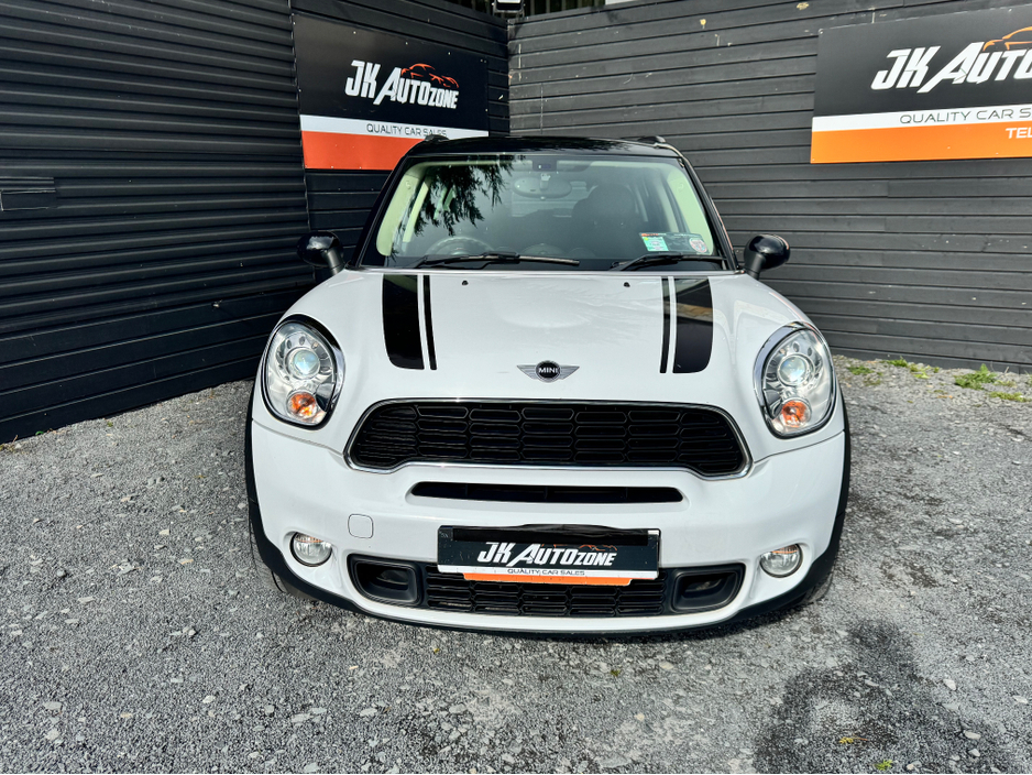 2014 MINI Countryman - image 2
