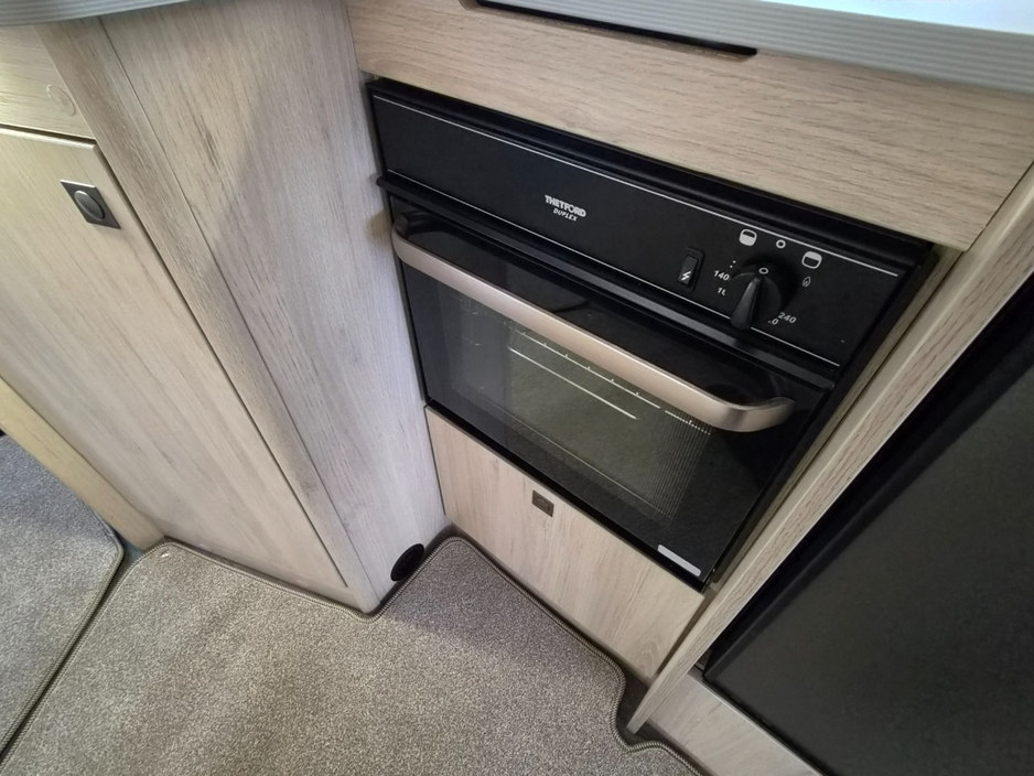 2022 Auto-Trail F-Line - image 39