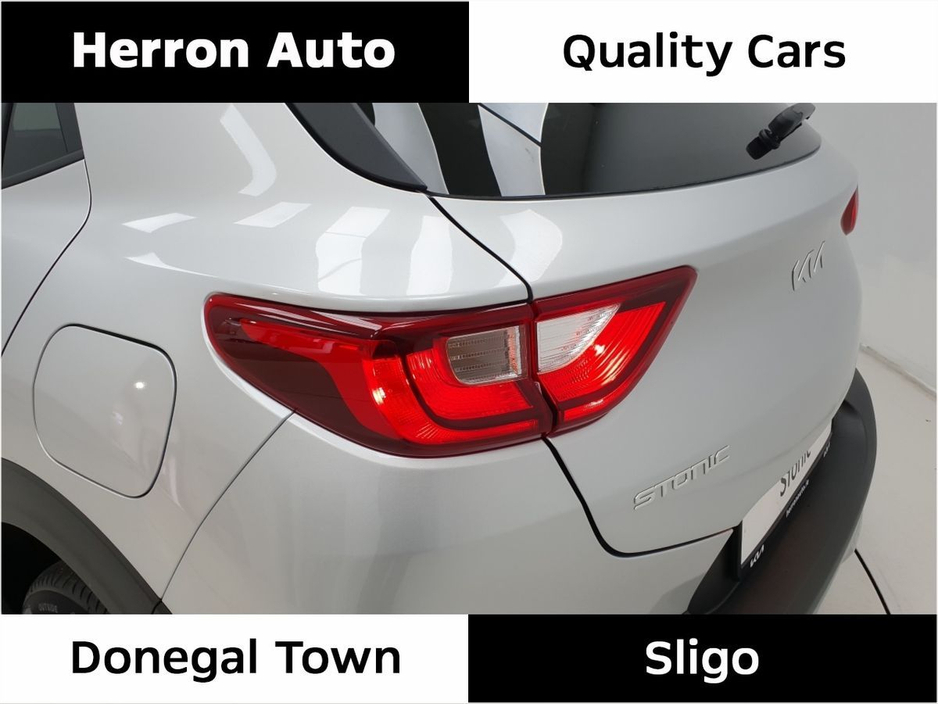 2023 Kia Stonic - image 16