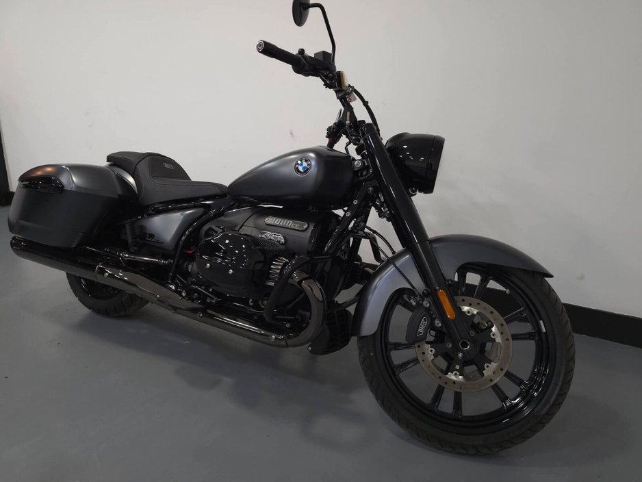 2023 BMW R18 - image 2