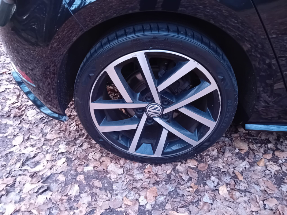 2019 Volkswagen Golf - image 29