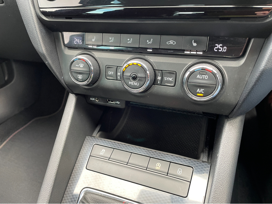 2016 Skoda Octavia - image 11