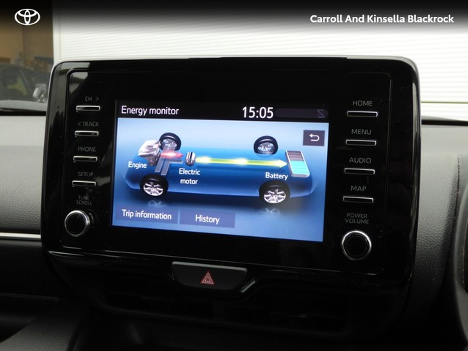 2023 Toyota Yaris Hybrid Luna €22,950