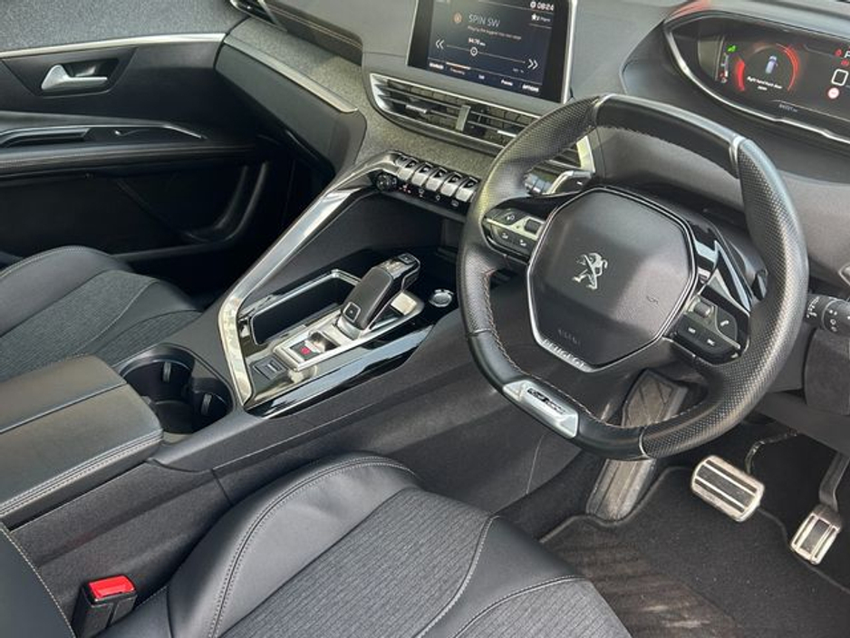2019 Peugeot 3008 - image 32