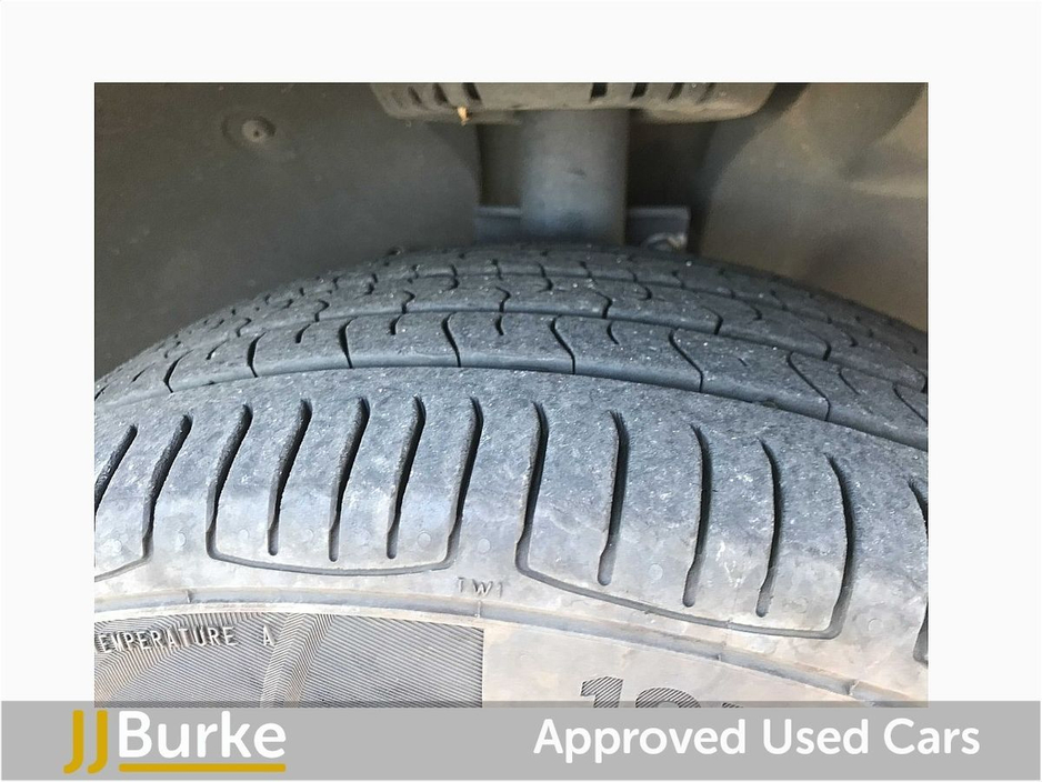 2019 Volkswagen up! - image 16