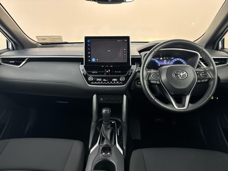 2023 Toyota Corolla Cross LUNA Hybrid €31,950