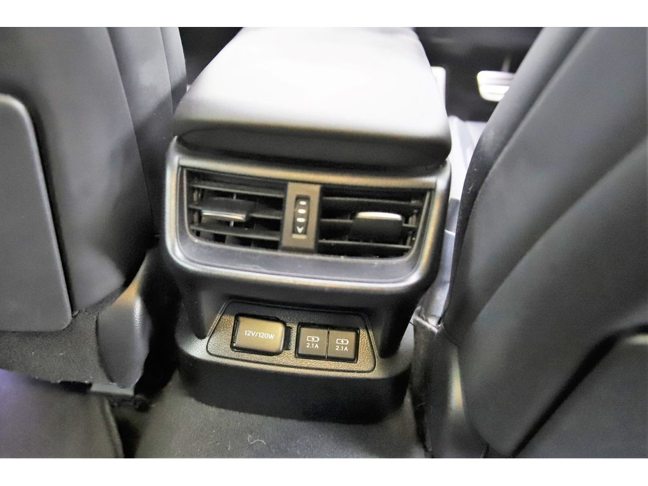 2019 Lexus ES 300 H - image 23