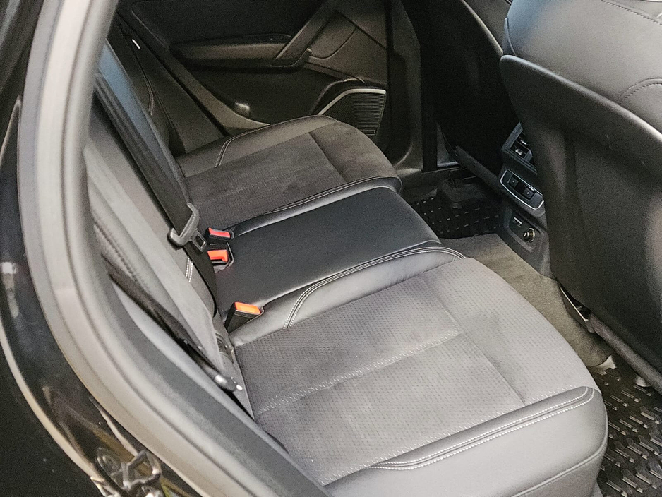 2024 Audi Q5 - image 11