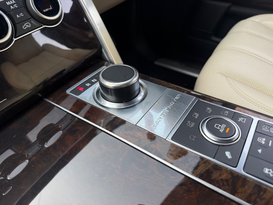 2016 Land Rover Range Rover - image 13