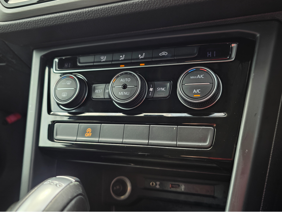 2017 Volkswagen Touran - image 21