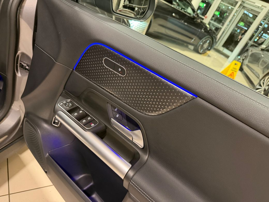 2024 Mercedes-Benz EQA 250+ SPORT EXECUTIVE//HUGE SPEC//LOW MILES=FULL MERCEDES SERVICE HISTORY//TAILORED FINANCE PACKAGES AVAILABLE=TRADE INS WELCOME €36,995