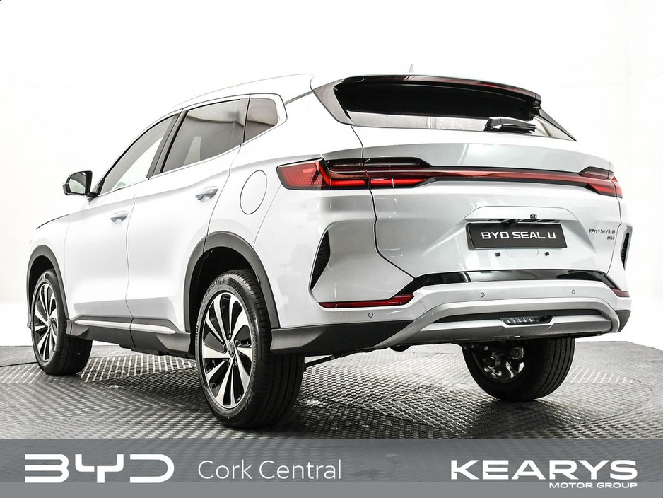 2025 BYD Seal U - image 7