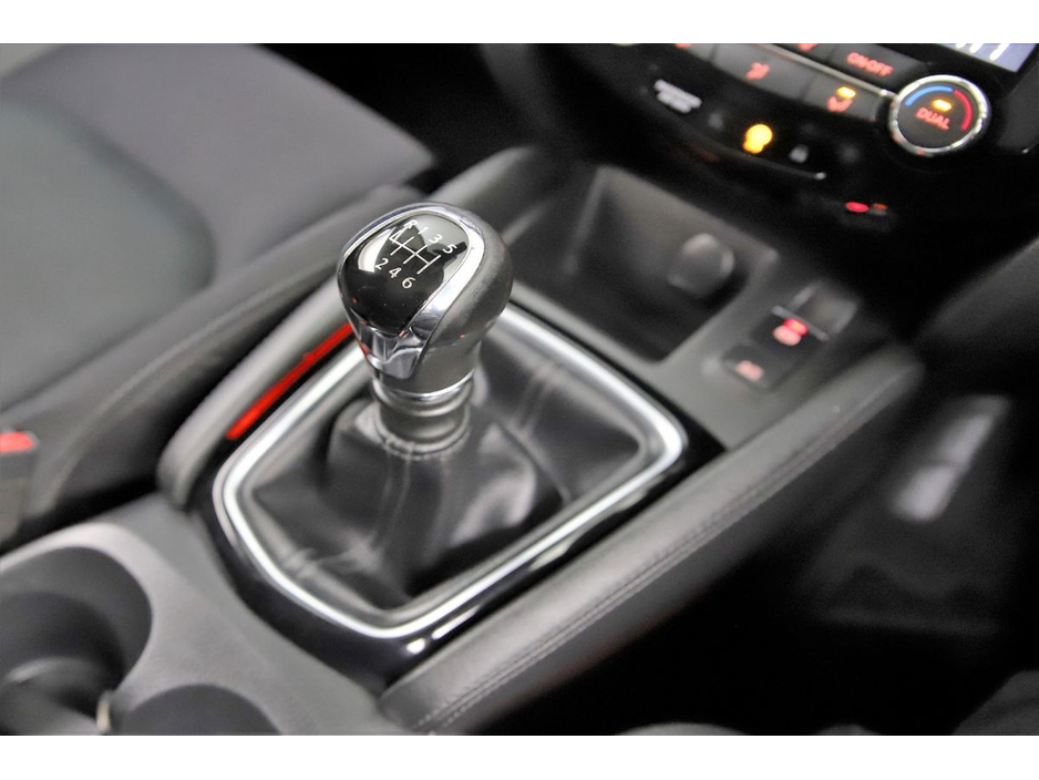 2019 Nissan Qashqai - image 21