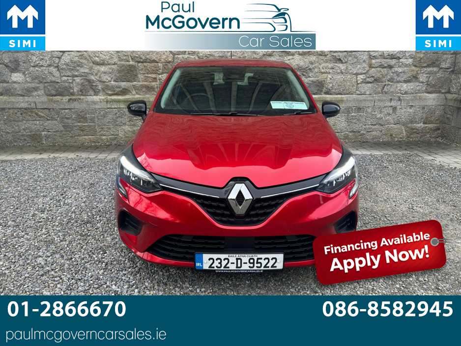 2023 Renault Clio - image 3