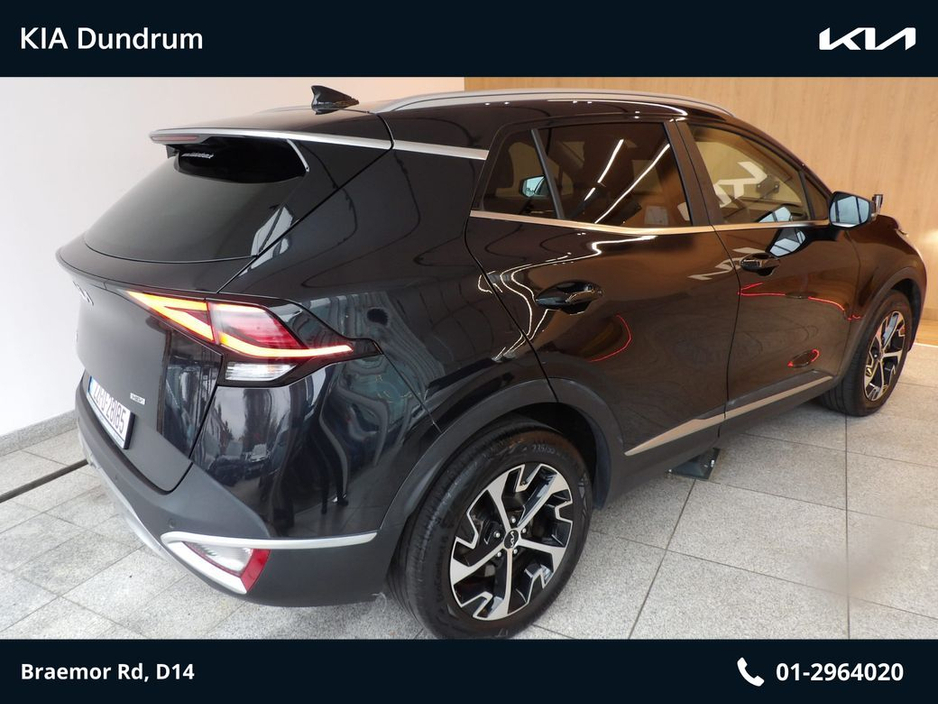 2022 Kia Sportage - image 3