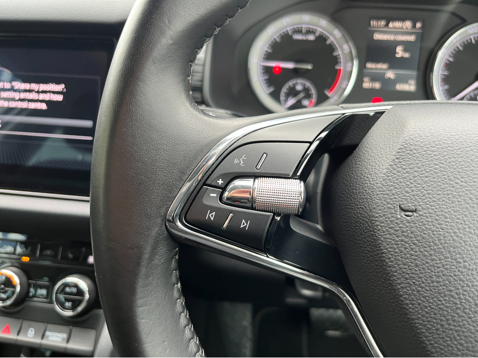 2021 Skoda Kodiaq 7 SEATER STYLE AUTOMATIC 2.0 DIESEL //HIGH SPEC//FULL LEATHER//HEATED SEATS//KEYLESS ENTRY//SAT NAV//REVERSE CAMERA// €36,950