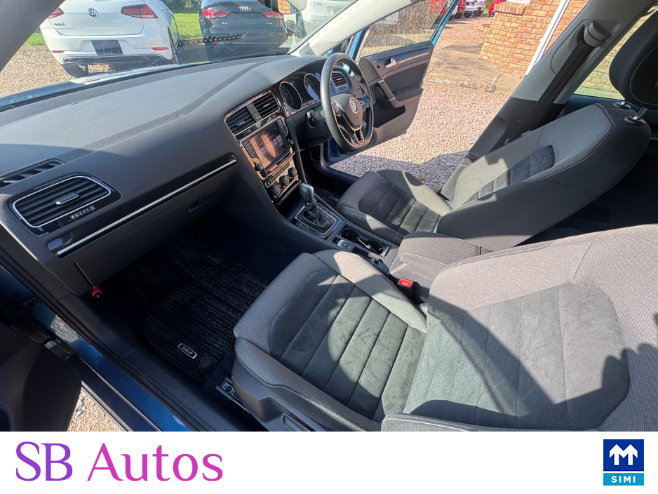 2017 Volkswagen Golf - image 14