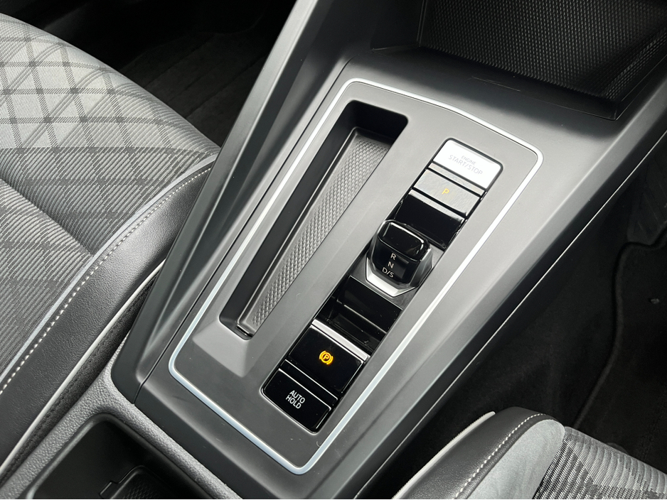 2022 Volkswagen Golf R-LINE ETSI ESTATE 1.5 PETROL //HIGH SPEC//HEAD UP DISPLAY//HALF LEATHER HEATED SEATS//HEATED STEERING WHEEL//REVERSE CAMERA//KEYLESS ENTRY// €27,950