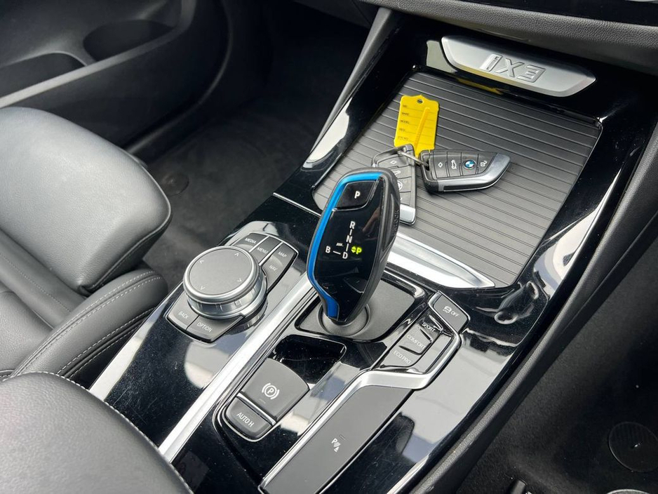 2022 BMW iX3 - image 11