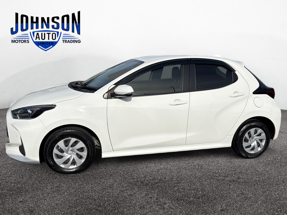 2020 Toyota Yaris - image 4