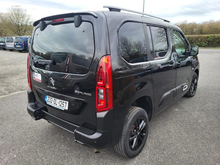 2023 Citroen Berlingo - image 10