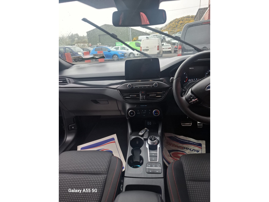 2021 Ford Focus - image 6