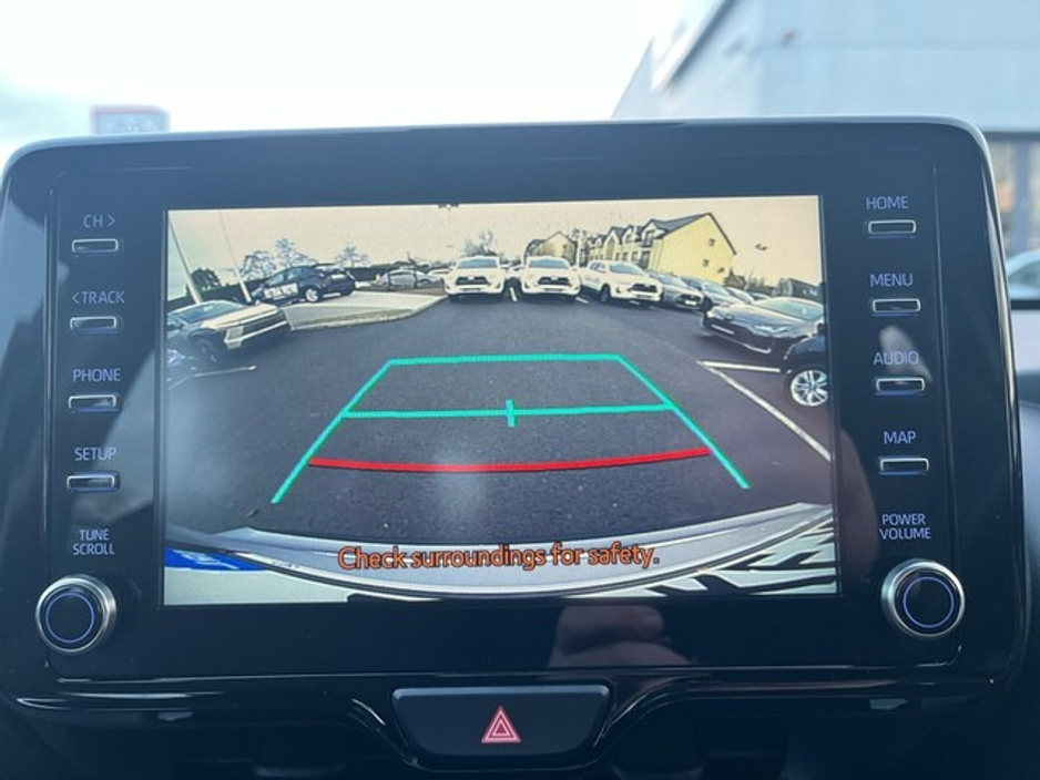 2024 Toyota Yaris Cross CROSS LUNA €28,444