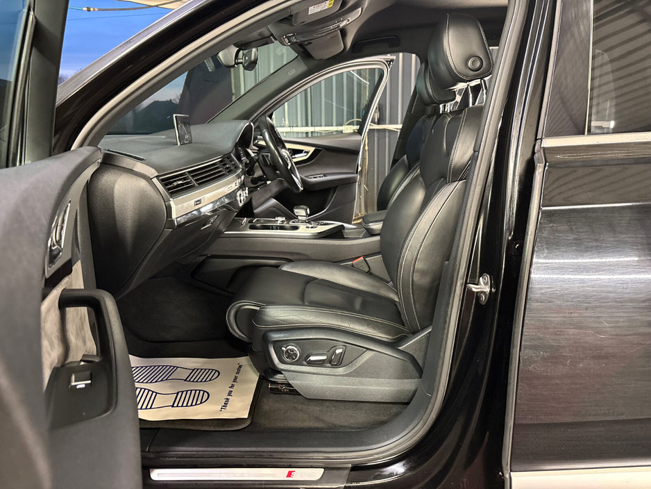 2015 Audi Q7 - image 20