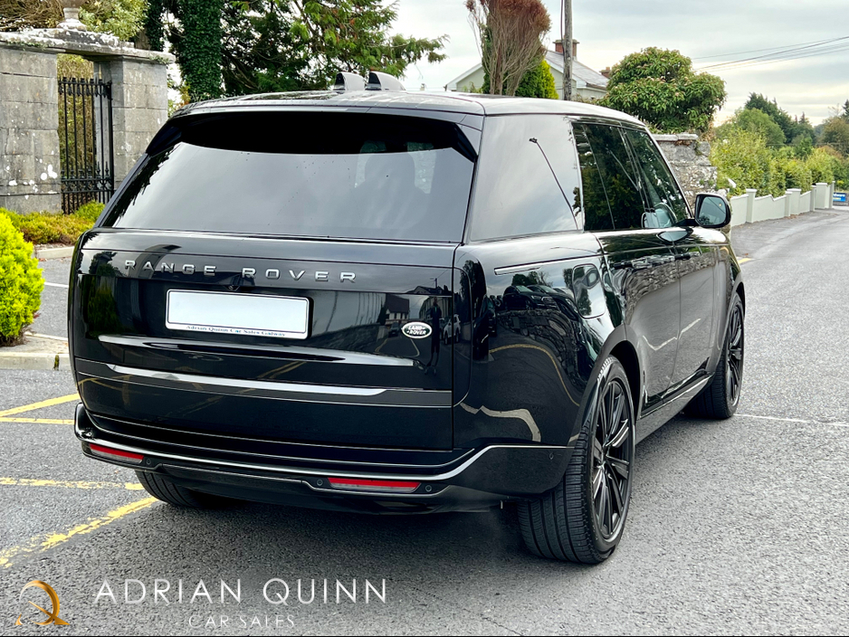 2023 Land Rover Range Rover P440e SE AUTO €109,950