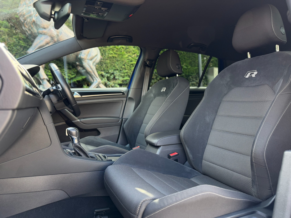 2019 Volkswagen Golf - image 14