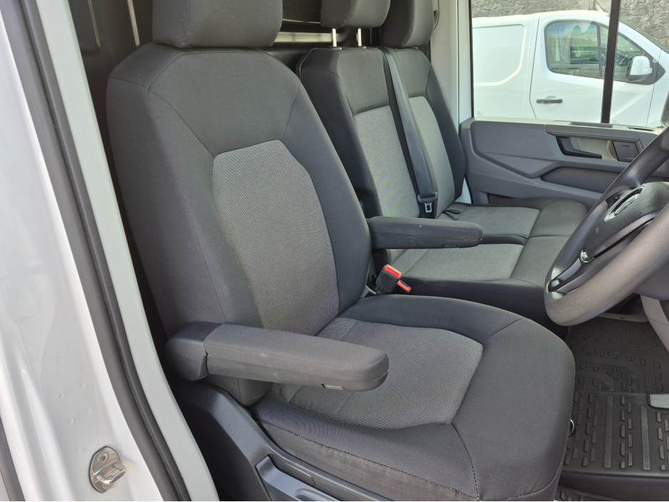 2022 Volkswagen Crafter - image 13